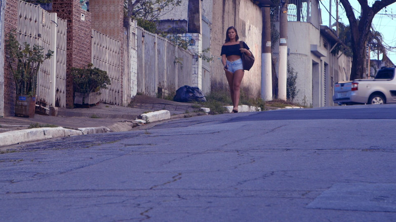 Plenna Filmes: I Went to Study at My University Friend's House and...