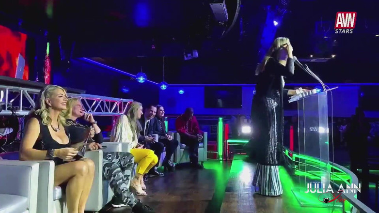Julia Ann: My Avn Roast Finale!