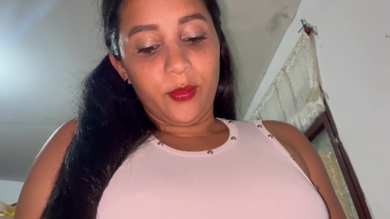 Gilversexy: Une fille avec une capacité incroyable d’avaler une bite et...