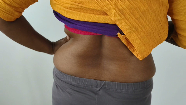 Laxi ammu: Tamil Married Housewife