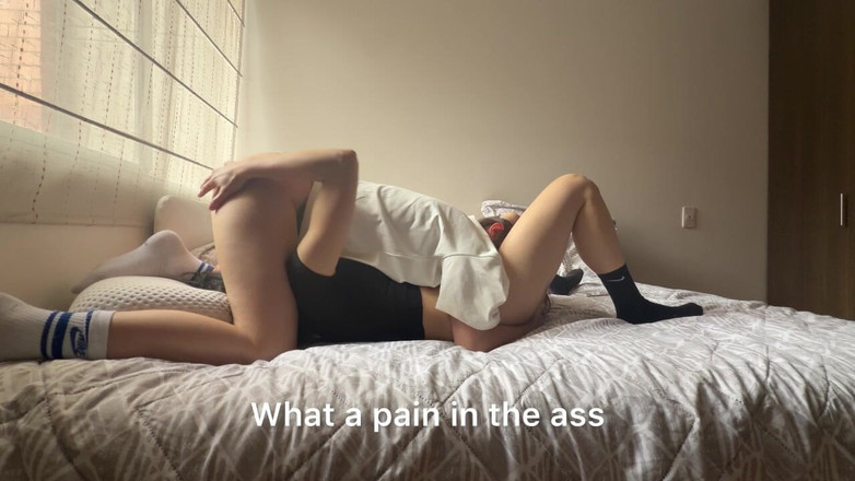 scarlettandc: Dziewczyna mojego najlepszego przyjaciela myje moją pochwę