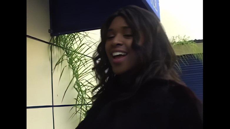 Pov Atack: Một diễn viên châu Phi