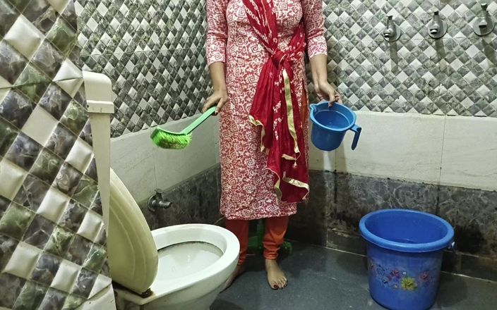 Saarabhabhi6: India caliente mucama follada por amante en baño en audio...