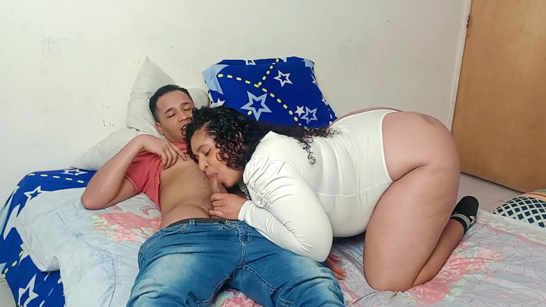 OnlyCasting: Dari Brazil ke Dunia! Isteri yang tidak setia menghisap bosnya