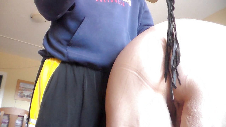 Sex hub couple: Jen dostaje swoją seksowną dupę bitą przez Johna