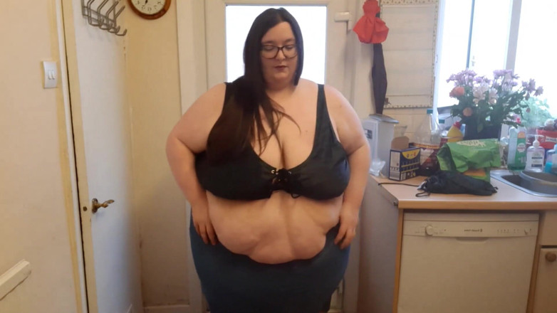 SSBBWLadyBrads: SSBBW prova i nuovi bikini pancia culo grasso