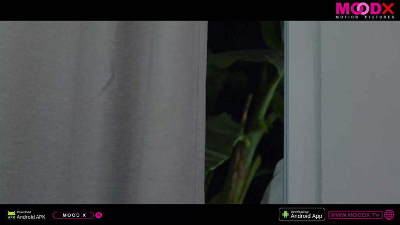 Mood X VIP: Indická roztomilá přítelkyně ošukaná jejím pohledným svalnatým přítelem při jejich...