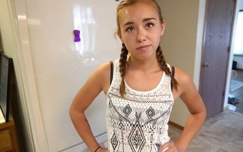 Naughty Stepdaughter Bribes Stepdad for Sex Lesson