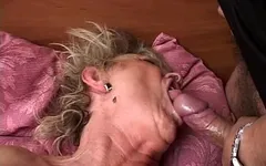 Anna shows off between masturbation and good blowjobs