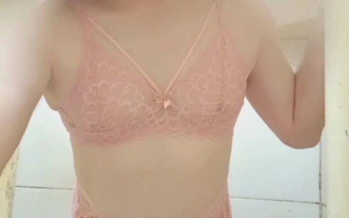 Carol videos shorts: Wearing Sexy Lingerie