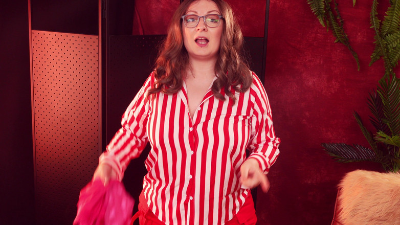 Arya Grander: Încearcă haul pentru matură sexy dolofană: rochie transparentă cu lenjerie...