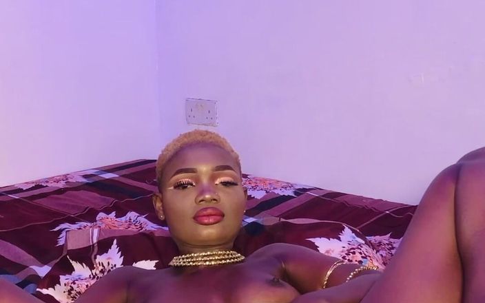 Creamy pearl: Solo se masturbando
