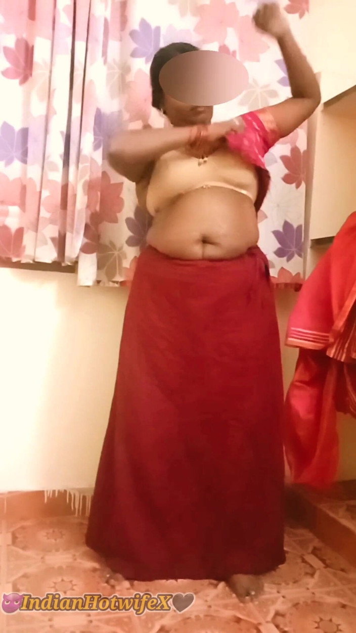 RenuRaj: Latha, femme BBW tamoule excitée nue, taquine et romance avec...
