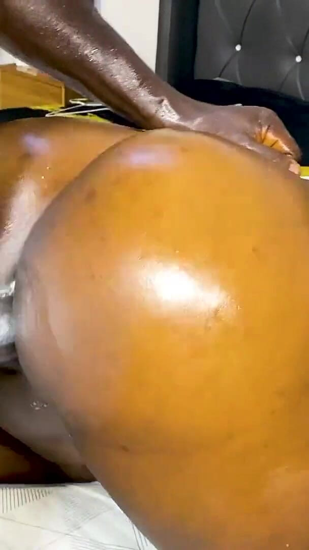 Gbese Africa: Ebony Big Ass Taking Huge Cock