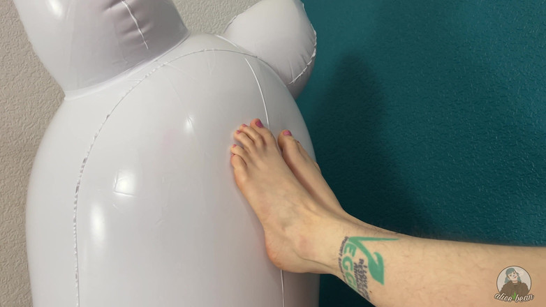 Alice Bean: Gigante griffin inflável