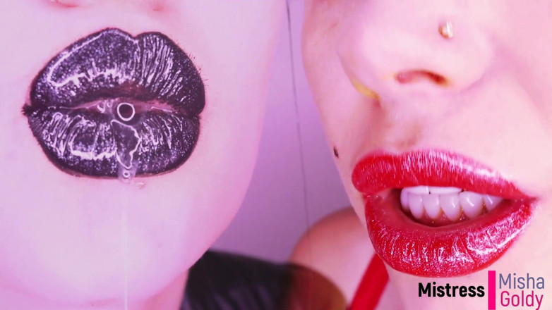 Goddess Misha Goldy: Seducție negru versus roșu joi