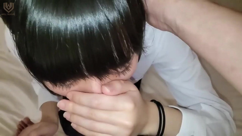 Japonica study book: Dívka jako kotě. Vystavené v koutku pro dospělé a v...