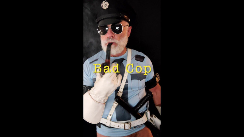 MusclesCigarsFFPig: Полицейский наказывает