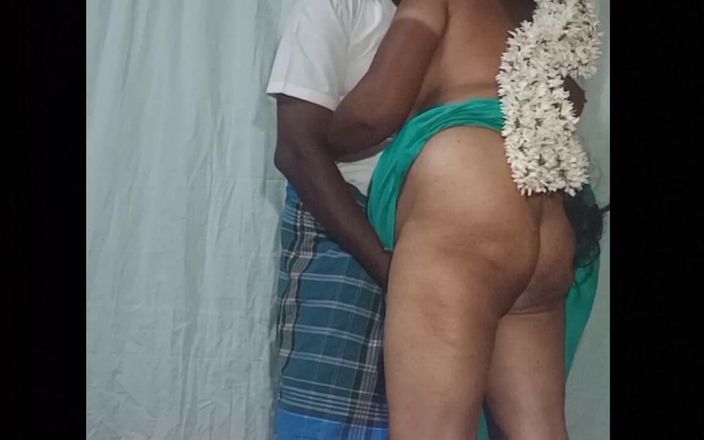 Priyanka314: Indická tamilská sexy manželka v domácnosti šuká