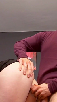 Lyen Parker will mit ihrem chef sprechen - hat sie etwas anderes?