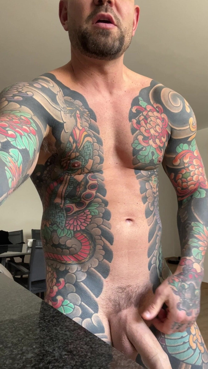 Juan Lucho Gay: Il Cazzo Grasso Riceve Latte