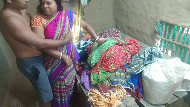 Raju Raju: Seronok apabila zakar saya memasuki pepek adik ipar. Indian Desi...