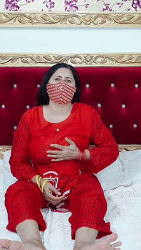 Hindi mogna kvinnor dildo ridning med urdu hindi smutsiga prata
