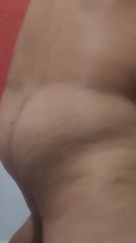 Eu soproi fundo em seu ânus, a milf gostou e pediu mais profundidade.