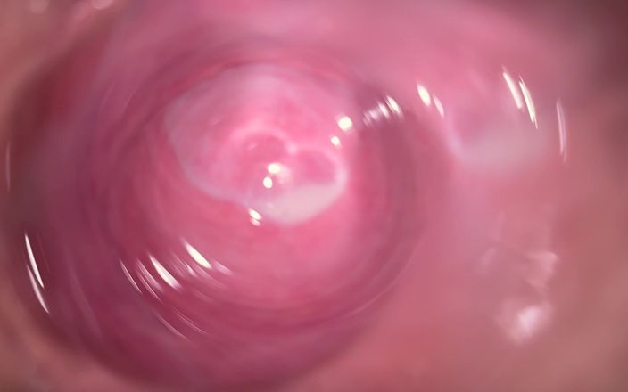 Mia Foster: Kamera djupt inuti Mias lilla krämiga vagina
