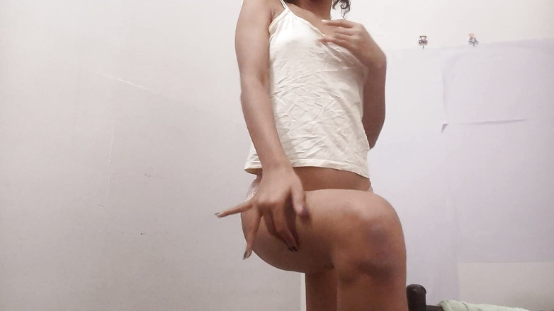 desigirl93: 자위하는 걸 좋아해!