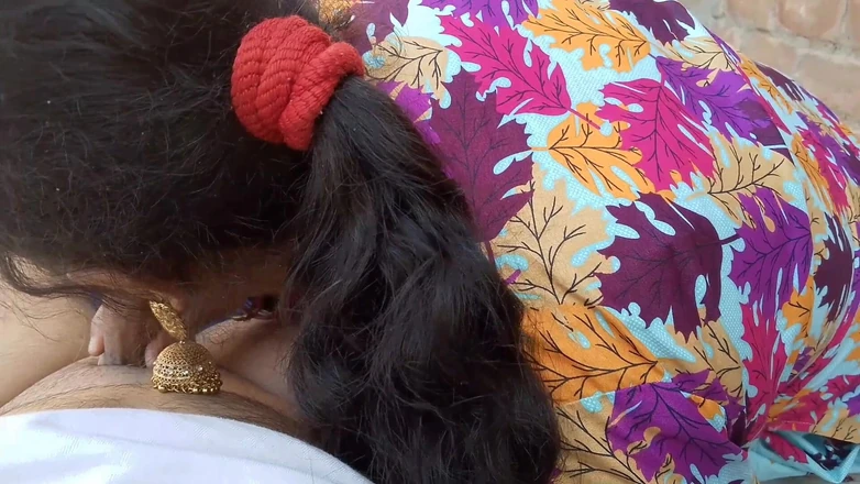 QueenbeautyQB: My Indian Husband Fucks Me Outside in the Day Time -...