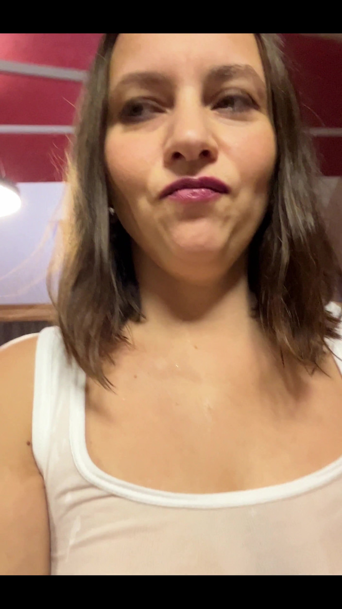 Crypto Mommy: Воскресная попка и минет