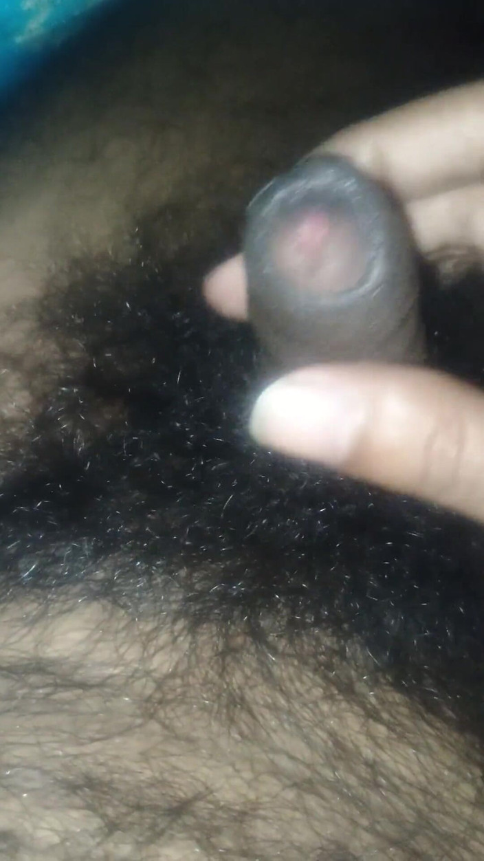 Hot_bobby: Moja seksowna dziewczyna Monika Potrząsnęła moim kutasem i ssała go...