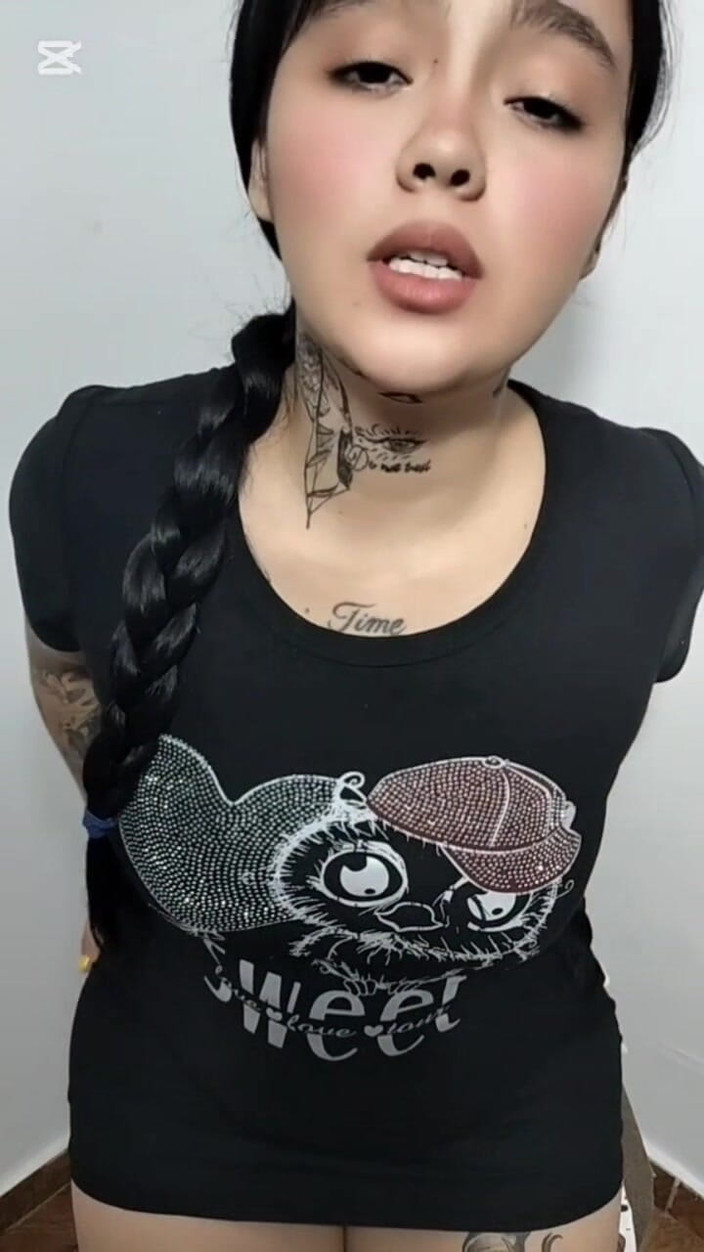 Dalyla: Kendime dokunmadan duramıyorum