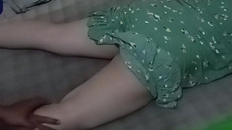 Angelina Pop: 집에서 마사지와 더 많은 사람들