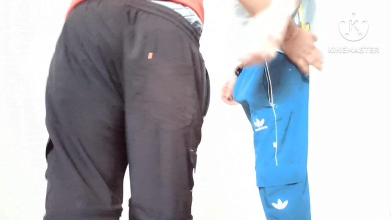 Desi__Panda: Publiczna toaleta Desi gej chłopiec seks podczas sikania łazienka sex