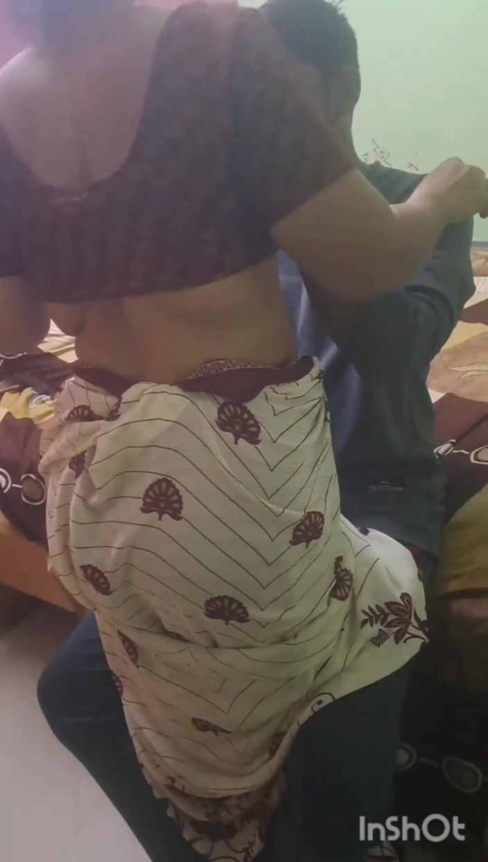 Benita sweety: Üniversite profesörü öğrenciyle seks yapıyor