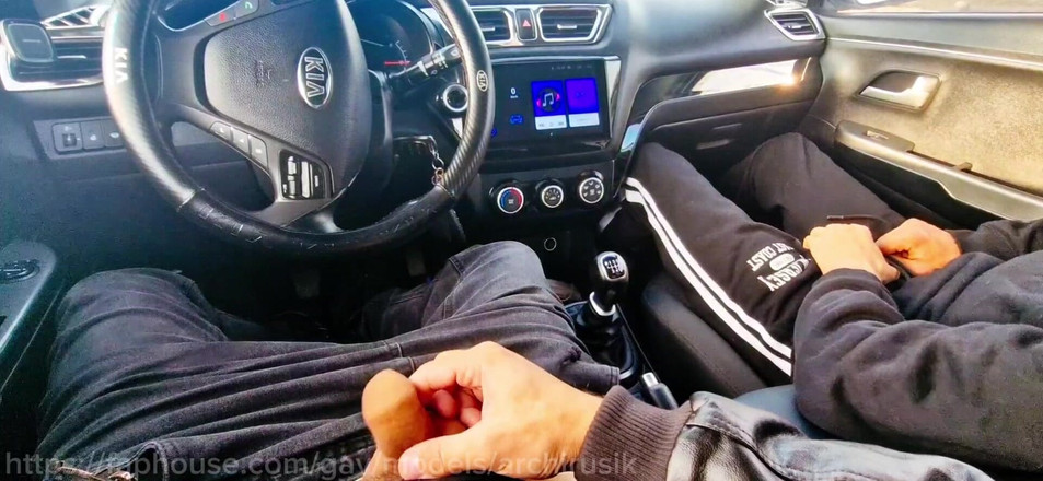 ArchiRusik: Chlap na dálnici nasedl do mého auta, vyhoněli jsme se...