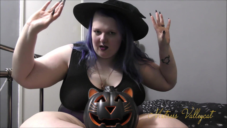 Mxtress Valleycat: Making you into my doll