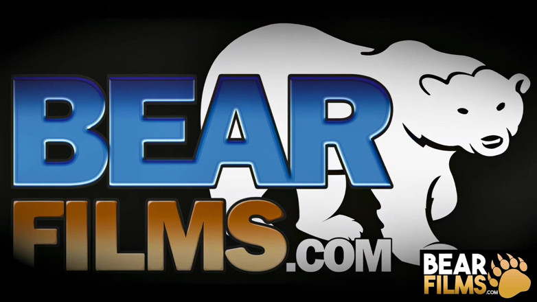 Bear Films: Bearfilms deepthroat orgie s medvědy FranklinEm Cubbingtonem a Kitem Montana