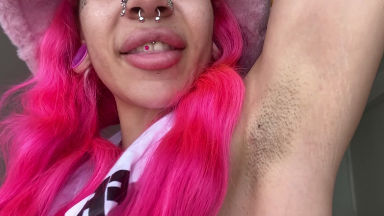 Nali Marie: Ascella sudata fetish punto di vista che sputa sulle mie...