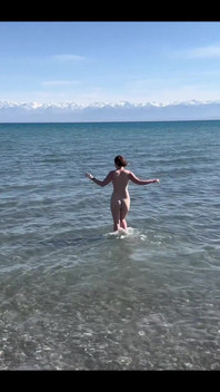 I Love It When Cool Waves Caress My Naked Body