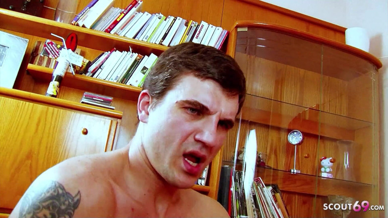 Full porn collection: Hubený milf naty růžový zadek ošukaný nevlastním synem a přítelem