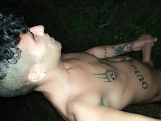 Idmir Sugary: 4射精、2分で4つのムラムラした夜を屋外で。4 角質の夜のコンピレーション