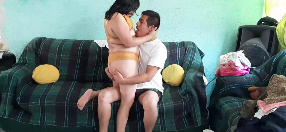 Oriane_Suck_Roses: Kita mengambil kesempatan daripada hakikat bahawa makcik saya tiada, kami...