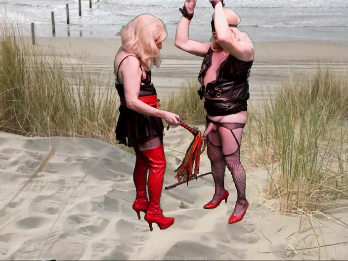 Mrs Samantha: Fru Samantha straffar sin slav tgirl marina med en bra...