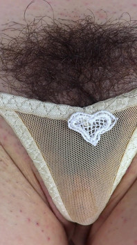 Arielle Lane - Taquinage de culotte scintillante 2