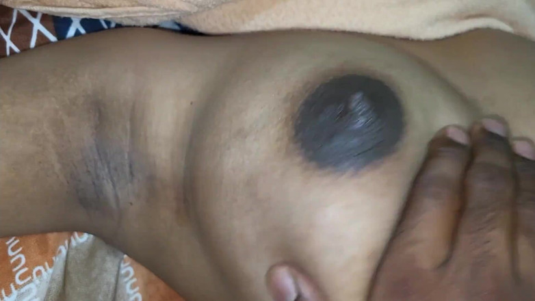 Desi telugu couple: デジインドの大学教師と学生とのセックス