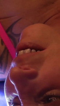 Vanessas zadek ošukaný zezadu