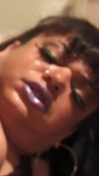 Transsexueller monsterschwanz ...